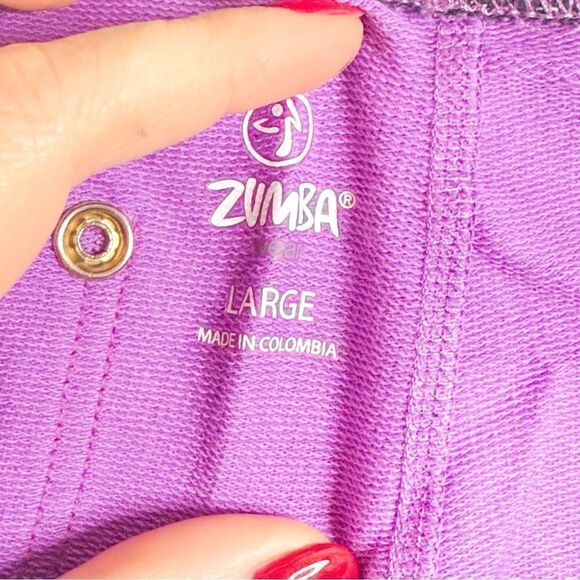 Zumba NWT! Shake Your Shuttle Capri Pants Orchid Purple Black Waistband Size L - Picture 5 of 9